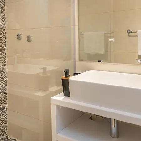 Aparthotel Ana Ii *